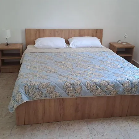 Vera Homestay szállás *